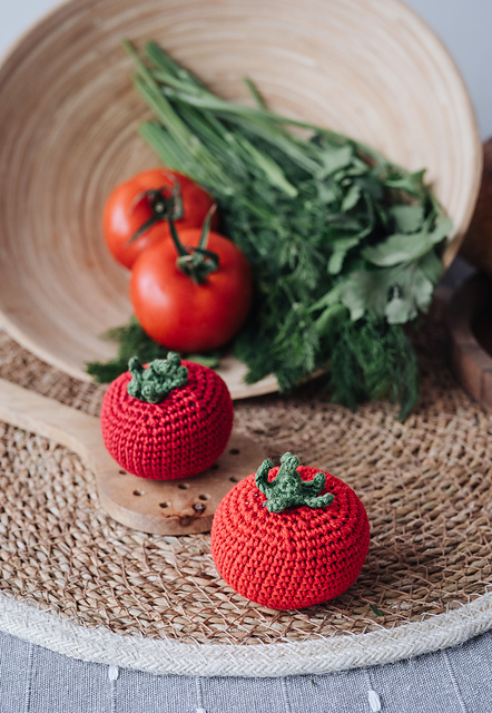 Ravelry: Tomato pattern by Irina Obukhova