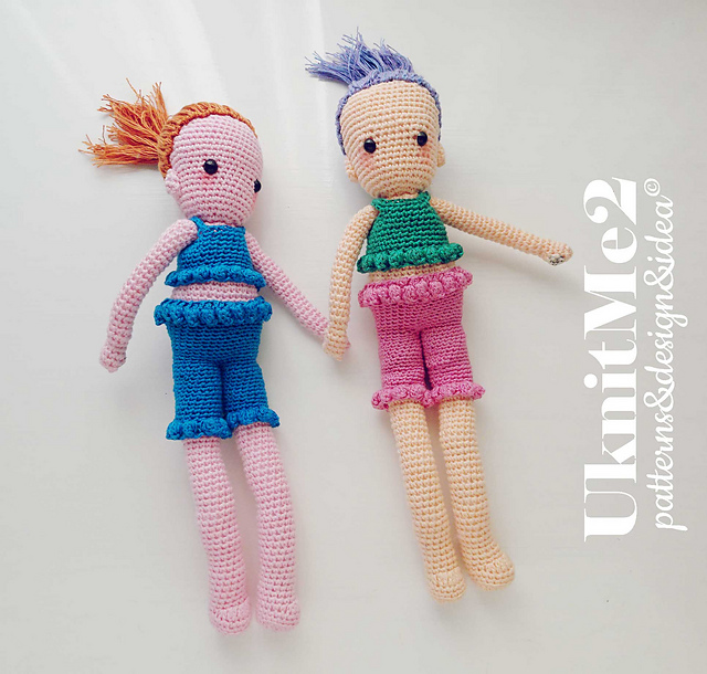 Sitting Doll Amigurumis