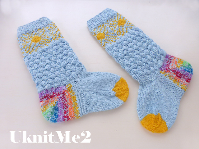 Knit Socks Rainbow Sun Top Down