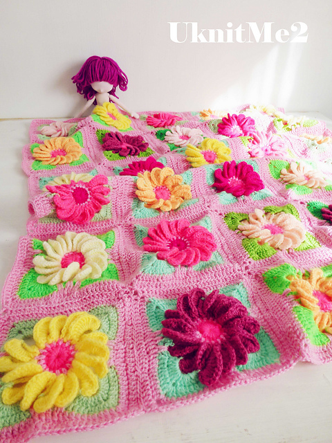 Granny Square Gerbera Blanket Flower Motif