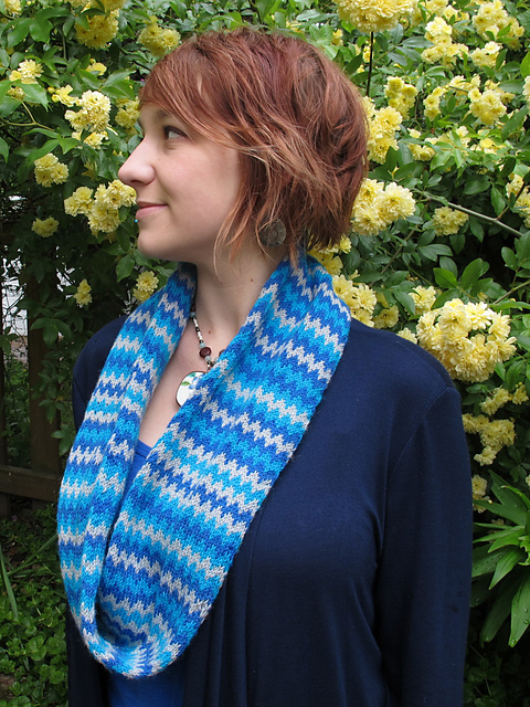 Zigzag Cowl