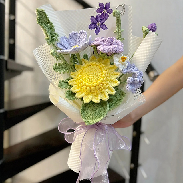 7 in 1 Sunflower Baby Rose Flower Bouquet