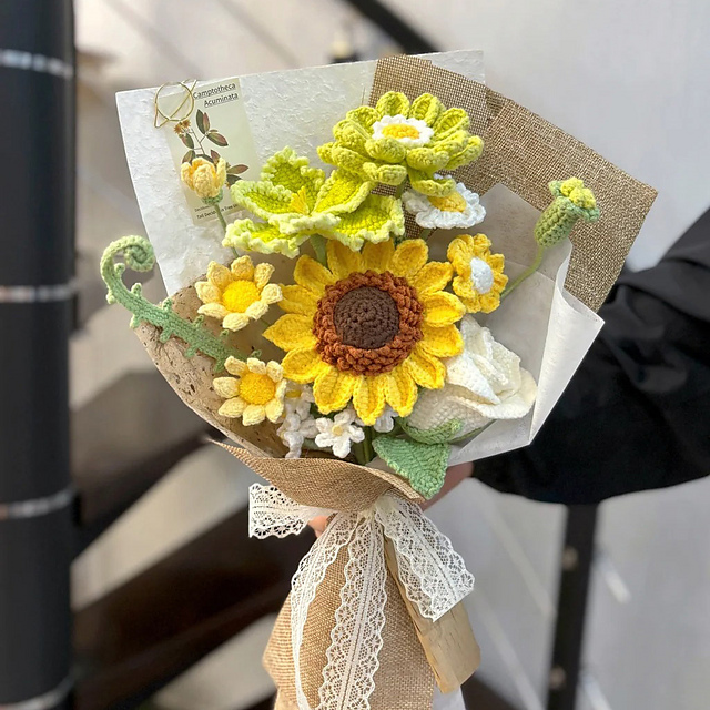 7in1 Rose Sunflower Tulip Flower bouquet