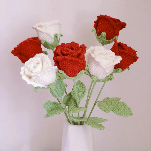 Ruffled Wine Glass Rose