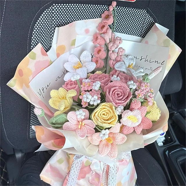 8in1 Rose Syringa Crochet Flower Bouquet