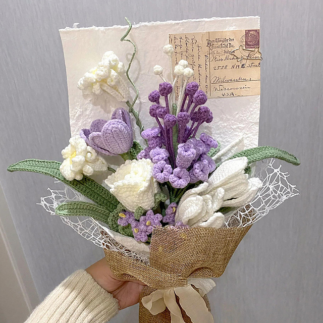 Ravelry: 6in1 Muscari Crochet Flower Bouquet pattern by Yui Sun