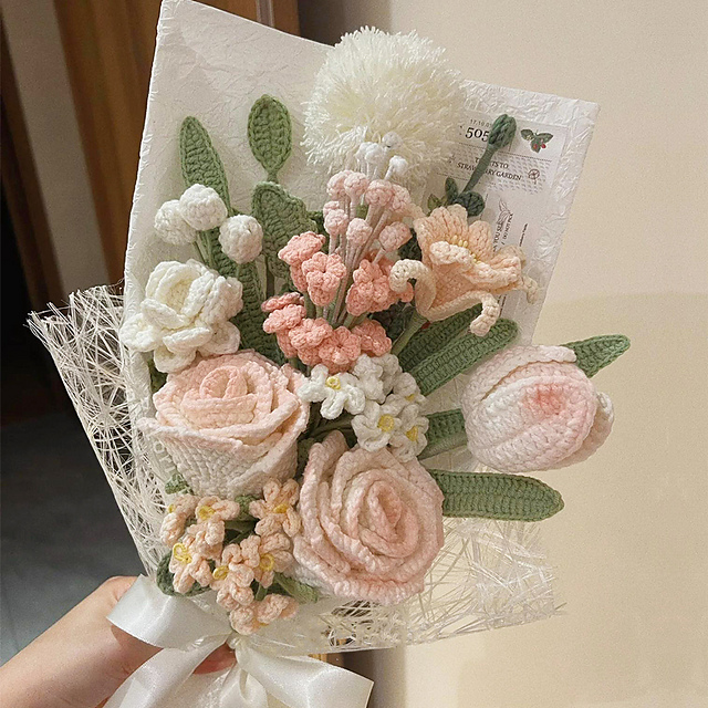 Ravelry: 9in1 Muscari Crochet Flower Bouquet pattern by Yui Sun