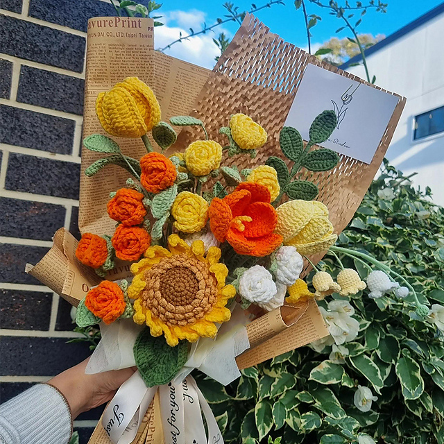 5in1 Sunflower Crochet Flower Bouquet