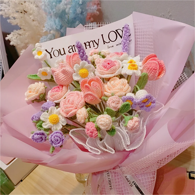 BOUQUET.様確認用 Ravelry: 8in1 Rose Crochet Flower Bouquet pattern by Yui Sun