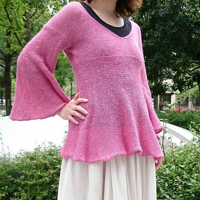 P26. V Neck Gather Pullover Vネックギャザープルオーバー