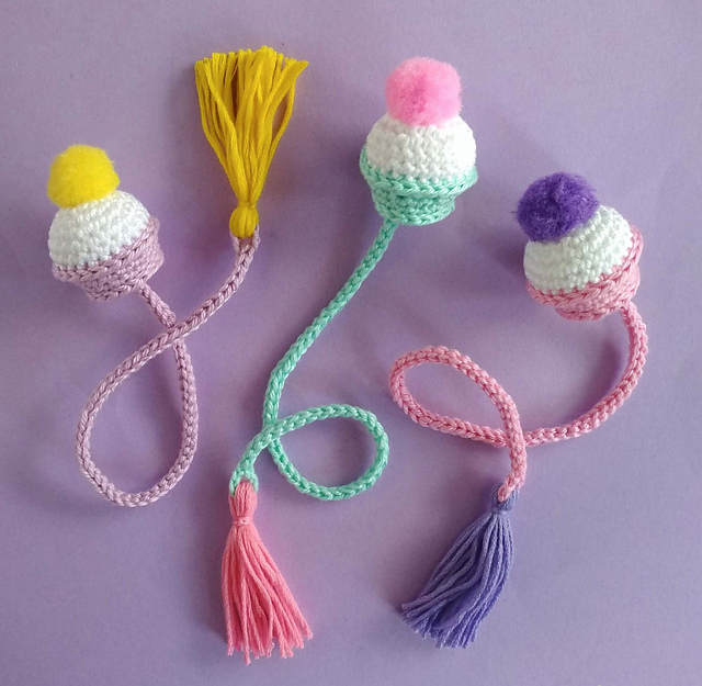 Cupcake Bookmark