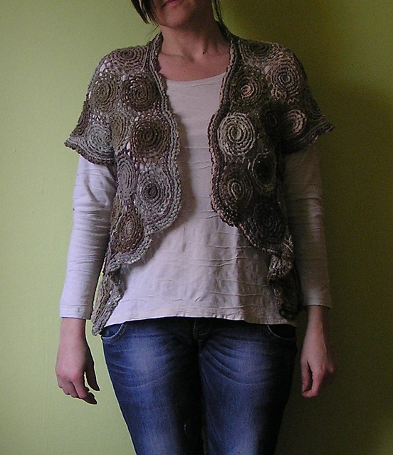 p.15 Gradation Motif Cardigan