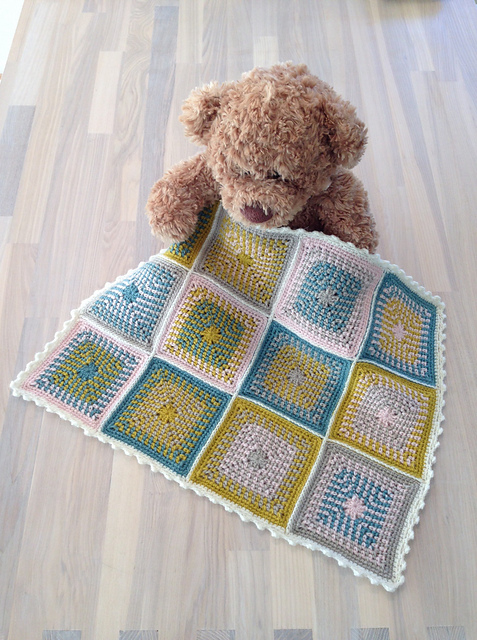 Moss Stitch Granny Square