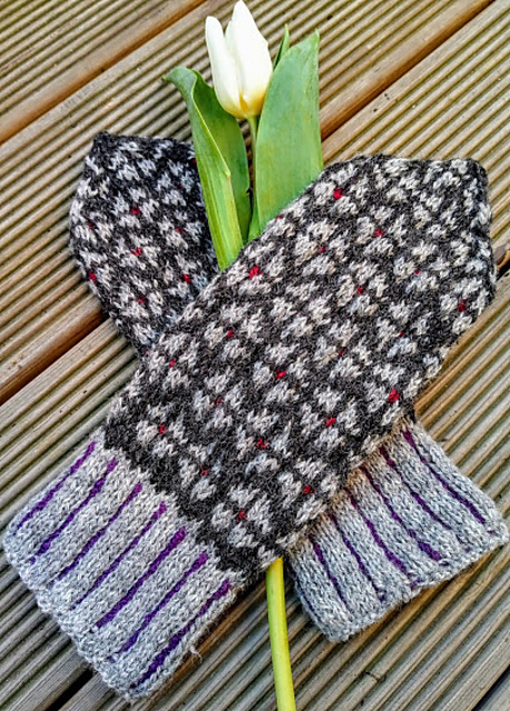 Rasa's Autumn Mittens