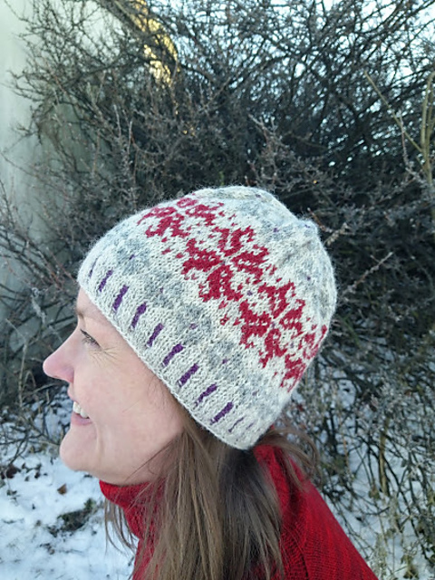 Lithuanian Lily Hat