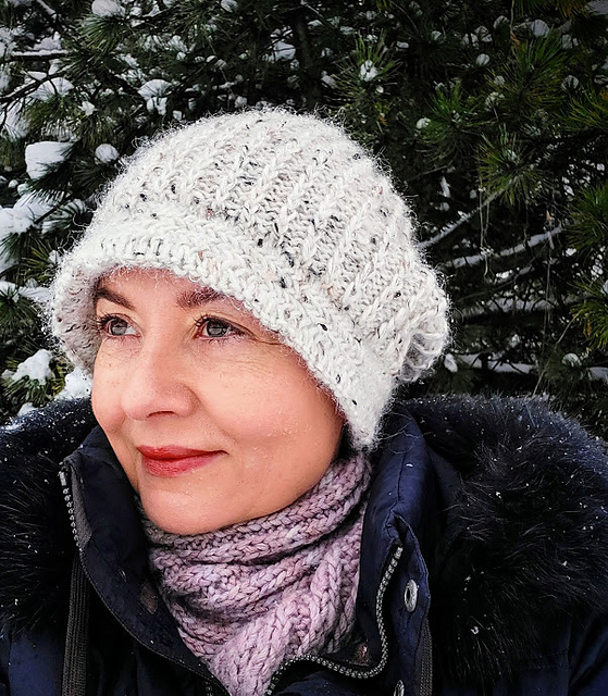 Slippin' Me Softly Hat&Cowl