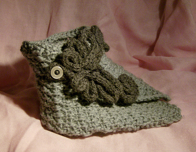 Ninotchka Neck Warmer