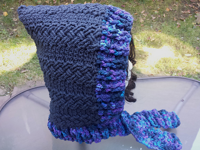 Braided Cables Hood with Scarf