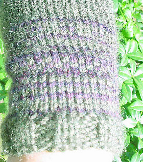 Newbie Colorwork Fingerless Mitts