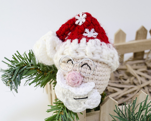 Santa Claus Ornament