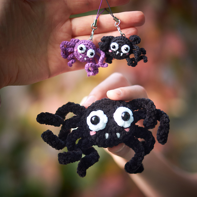 Spider Phone Charm