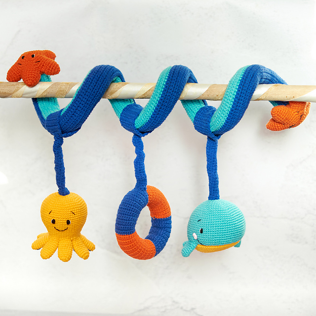 Spiral rattle