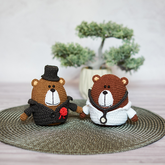 Bears Doctor and Gentleman