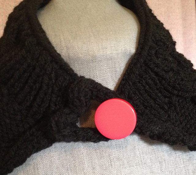 Katherine Cabled Capelet
