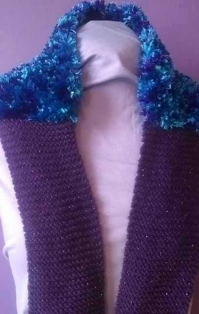 Iris Furry Ascot