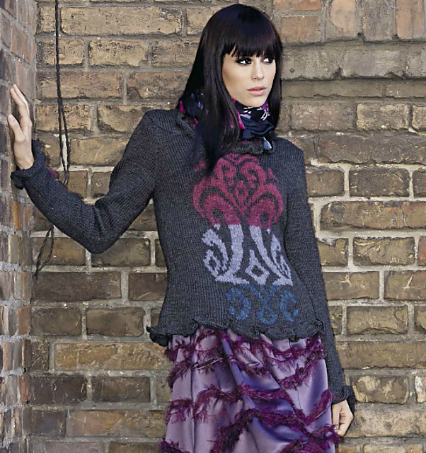 37 Sweater with Baroque Motif