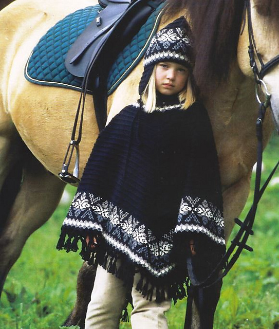 13610 Poncho & Cap