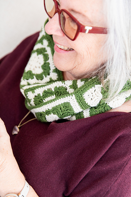 Myriad Cowl