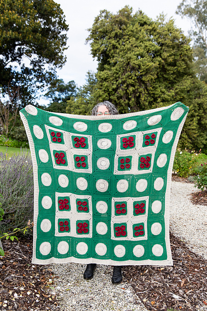 Splendour Flower Beds Blanket