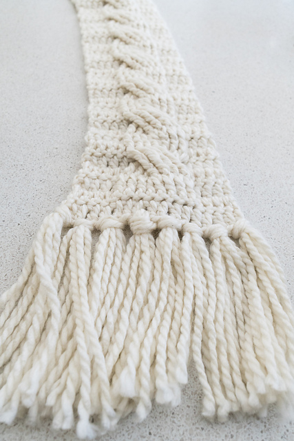 Chunky Cable Scarf