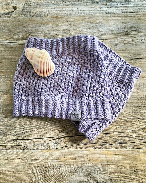 Summer Twist Cowl