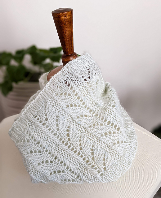 Frippery Cowl