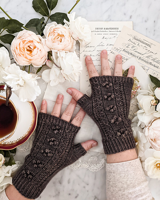 Campestral Mitts