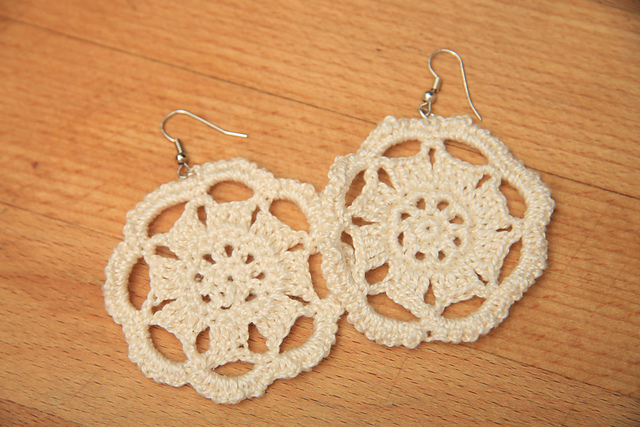 Rosette earring