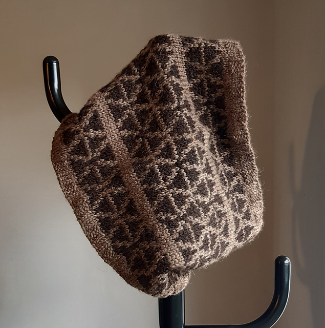 Thistle Cowl