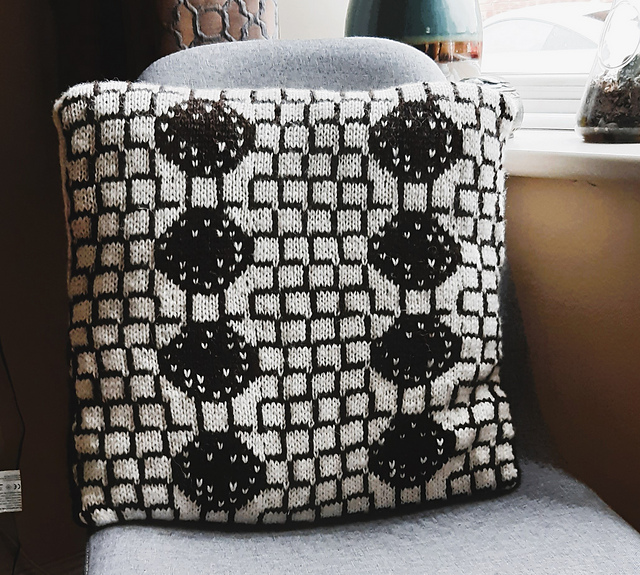 Mallow Cushion