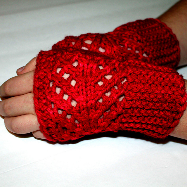 Wrist Warmers Lacey Wristlets