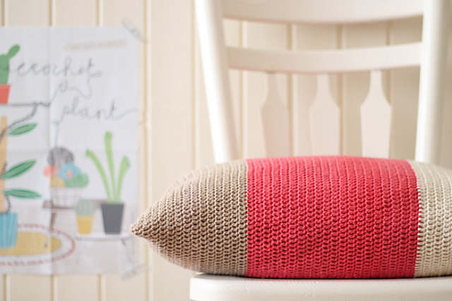 Designer-Look Colour-block Cushion