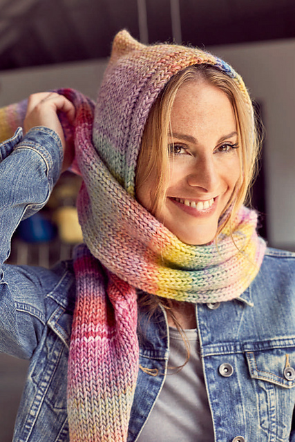Kapuzenschal / hooded scarf on addiExpress King