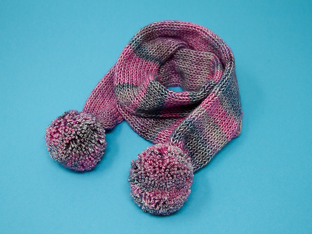 Pompom scarf
