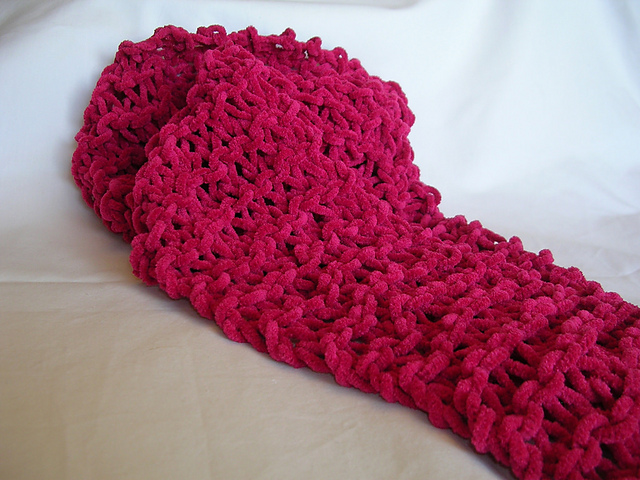 Easy Lace-Look Scarf