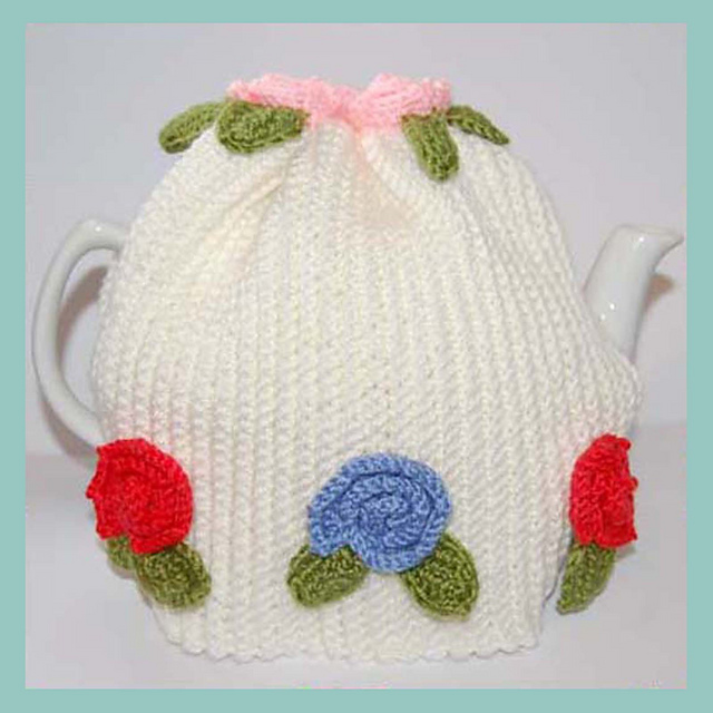 Almha Vintage Roses Tea Cosy
