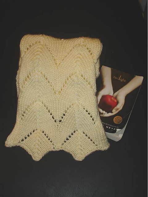 Twilight Rosalie Hale's Lunchtime Scarf