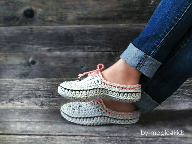 Bulky Yarn Clogs