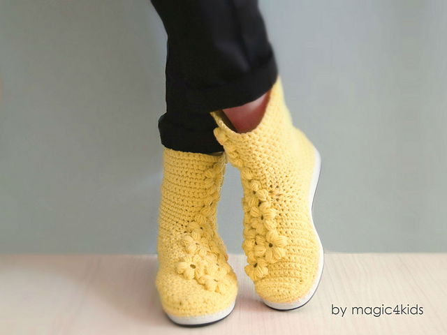 Short outdoor boots