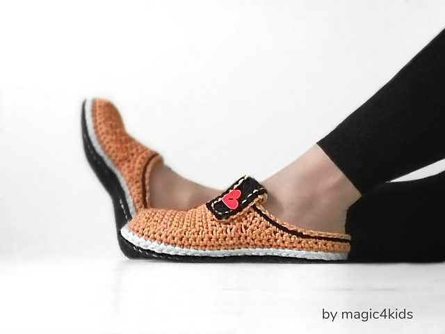 Women basic clogs